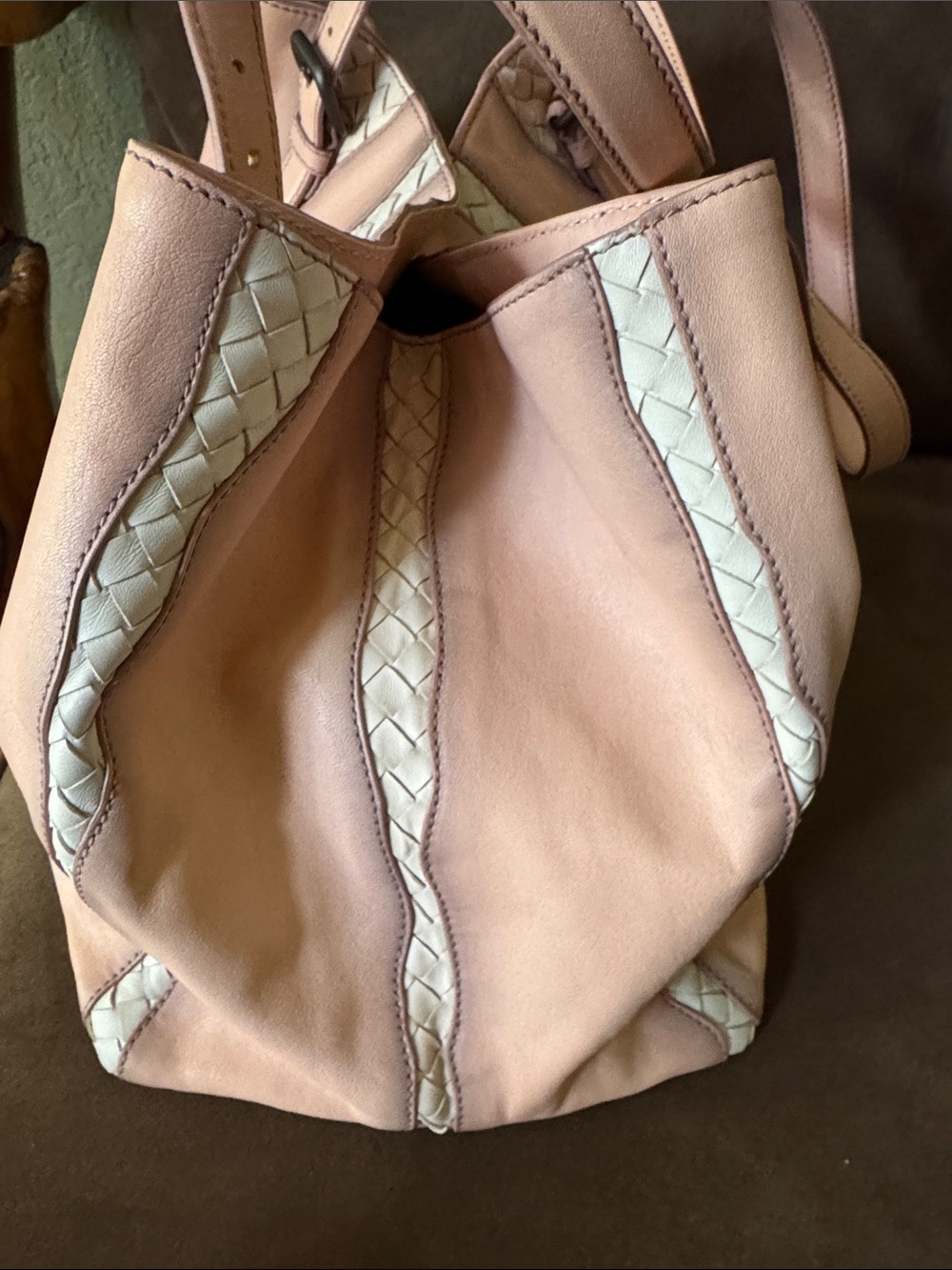 Bottega Veneta Soft Pink Leather Tote Bag with Ivory Braided Trim - Picture 5 of 11